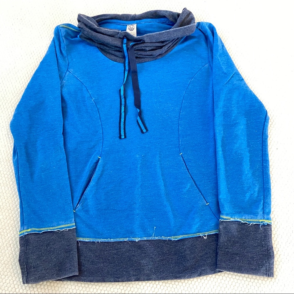 TE VERDE | sweatshirt